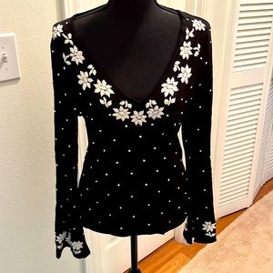 INC International Concepts Vneck sweater